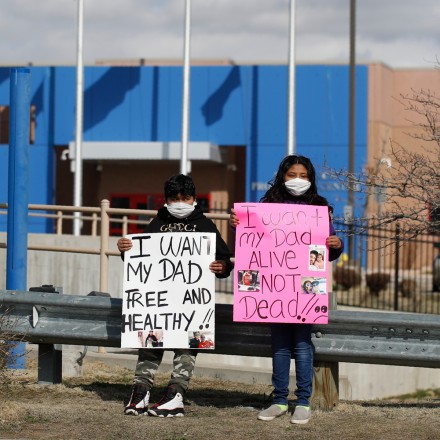 Ice Threatened Asylum Seekers With Covid 19 Exposure