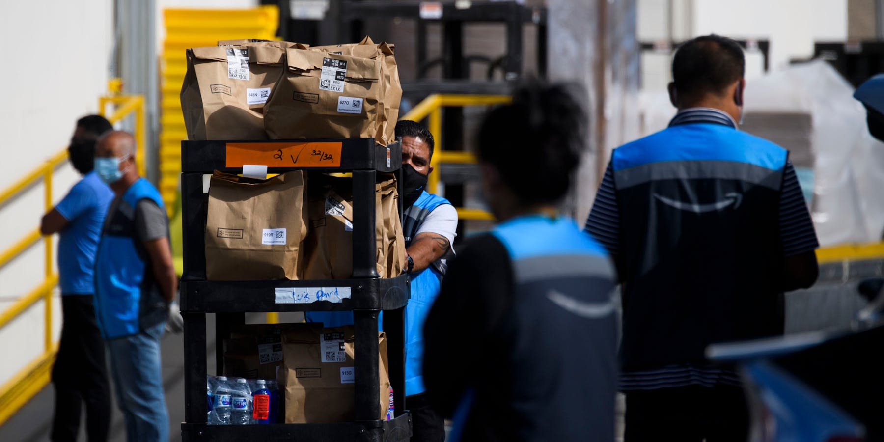 New Amazon Worker Chat App Would Ban Words Like Union New Amazon Worker Chat App Would Ban Words Like Union