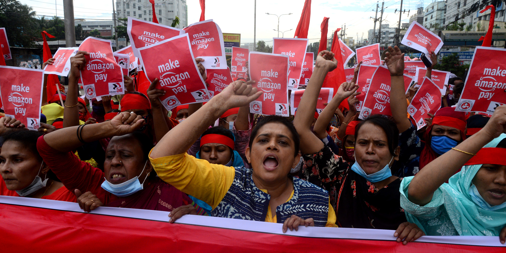 Amazon Workers Seek to Unite in Global Struggle